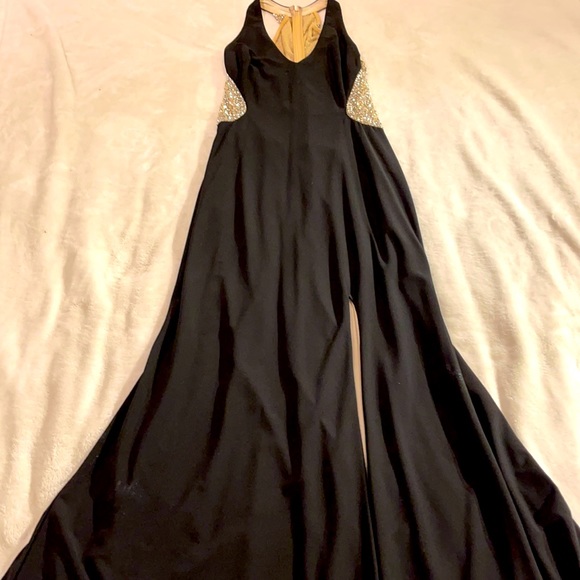 Elegant black tie formal dress - Picture 3 of 13